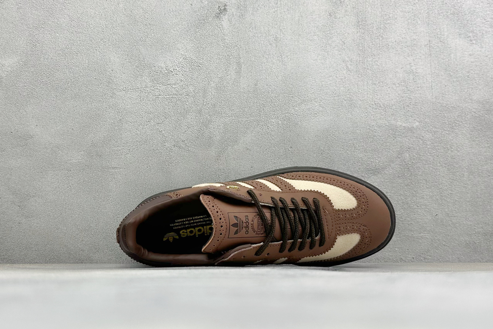 Adidas originals Samba WTR 雕花布洛克小皮鞋 ​货号：KI6276 尺码：36-45带半码 