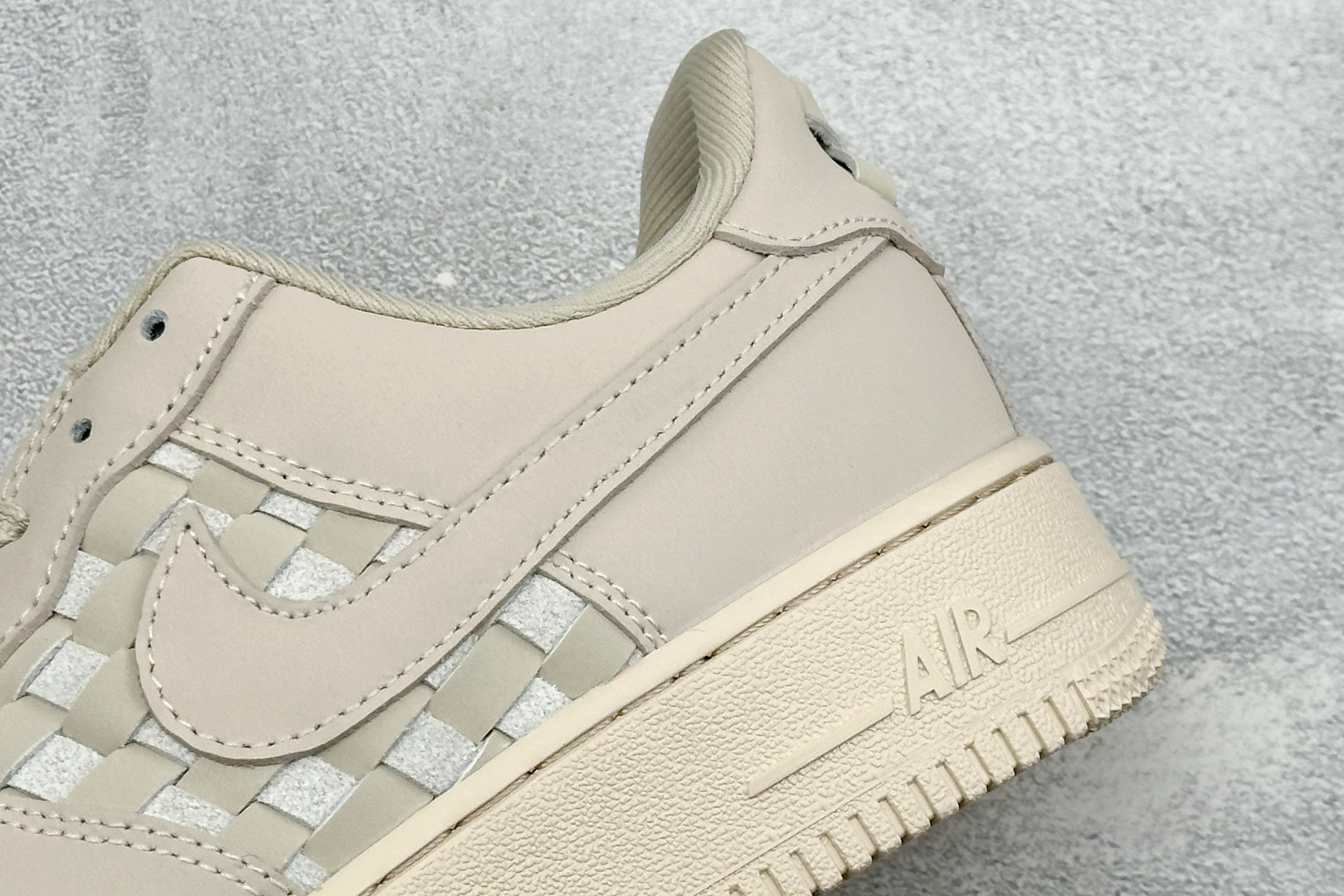 SC福利 Nike Air Force 1 '07 Low 空军一号低帮百搭休闲运动板鞋 柔软、弹性十足的缓震性能和出色 SC福利 Nike Air Force 1 '07 Low 空军一号低帮百搭休闲运动板鞋 柔软、弹性十足的缓震性能和出色