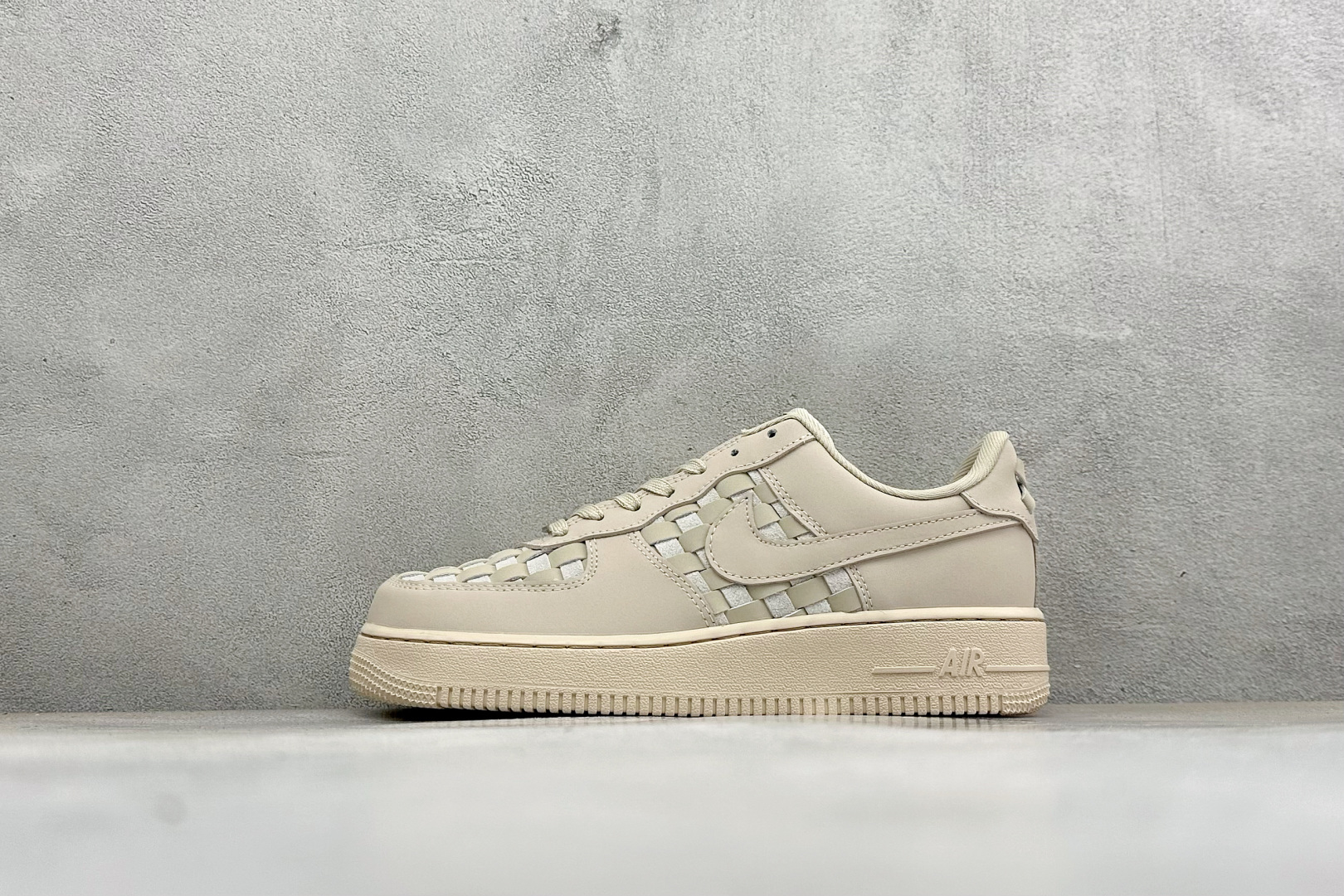 SC福利 Nike Air Force 1 '07 Low 空军一号低帮百搭休闲运动板鞋 柔软、弹性十足的缓震性能和出色 SC福利 Nike Air Force 1 '07 Low 空军一号低帮百搭休闲运动板鞋 柔软、弹性十足的缓震性能和出色
