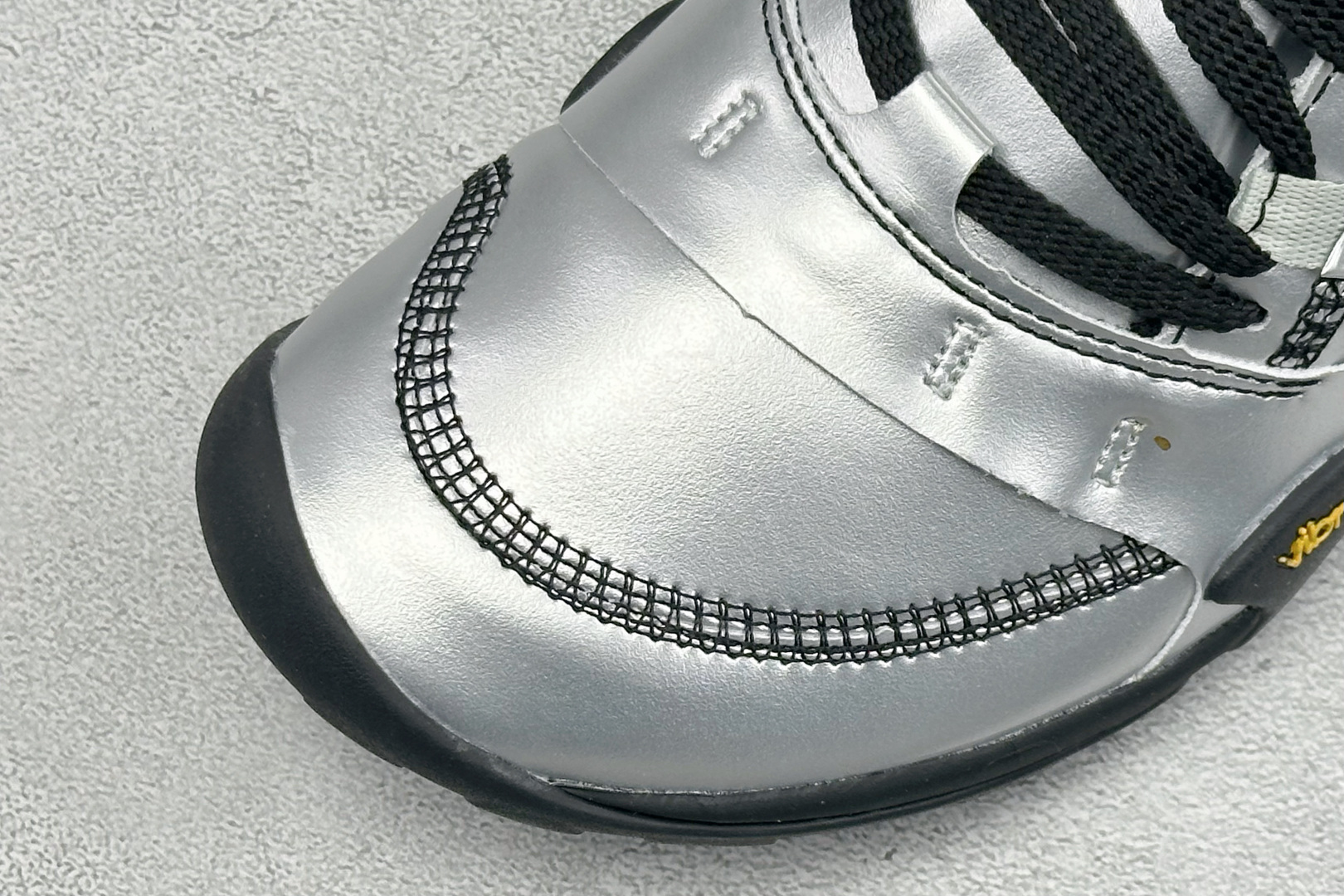 DZ版New Balance MT10系列 新百伦 薄底赤足鞋 防滑耐磨平衡轻便 低帮休闲城市通勤跑步鞋 货号: MT1