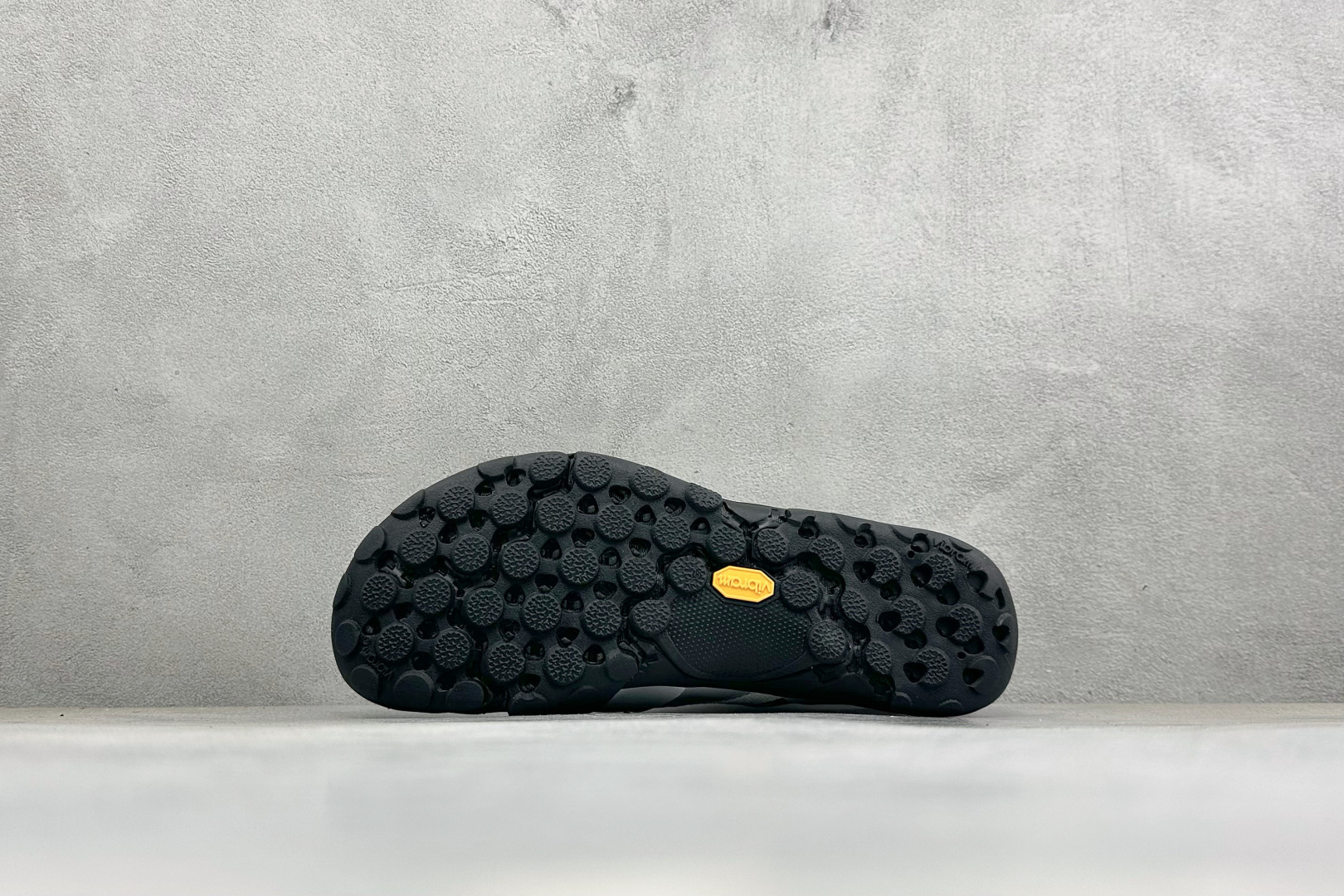 DZ版New Balance MT10系列 新百伦 薄底赤足鞋 防滑耐磨平衡轻便 低帮休闲城市通勤跑步鞋 货号: MT1