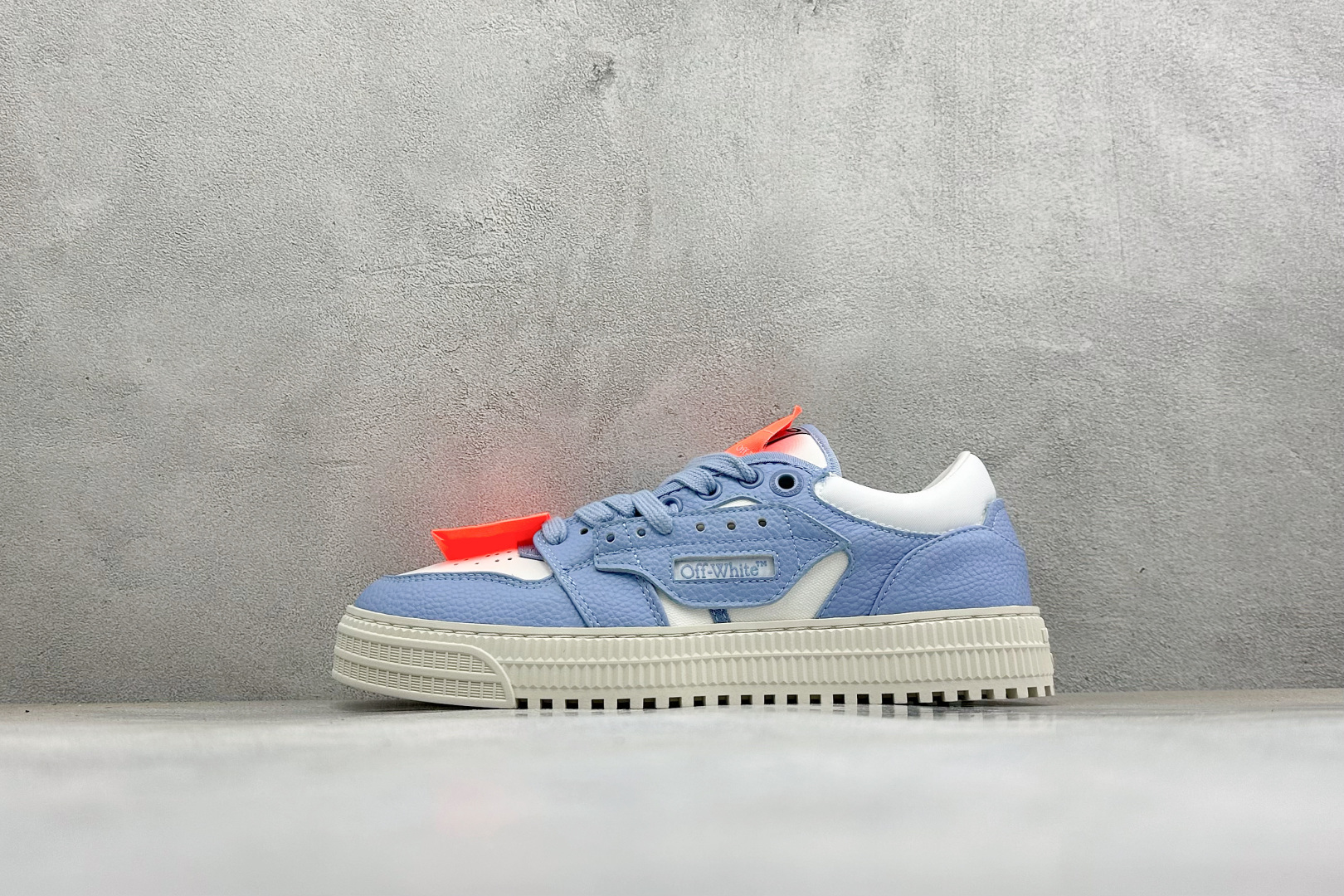S版OFF- WHITE 3.0 Off Court 小牛皮 圆头系带低帮板鞋 原厂原档开发 外观很有设计感 个性独特 S版OFF- WHITE 3.0 Off Court 小牛皮 圆头系带低帮板鞋 原厂原档开发 外观很有设计感 个性独特