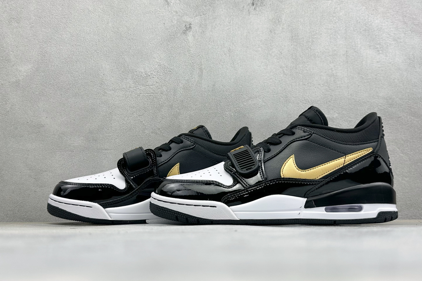 Air Jordan Legacy AJ312 Low 头层魔术贴三合一板鞋 货号:CD7069-071 尺码:36 3 Air Jordan Legacy AJ312 Low 头层魔术贴三合一板鞋 货号:CD7069-071 尺码:36 3