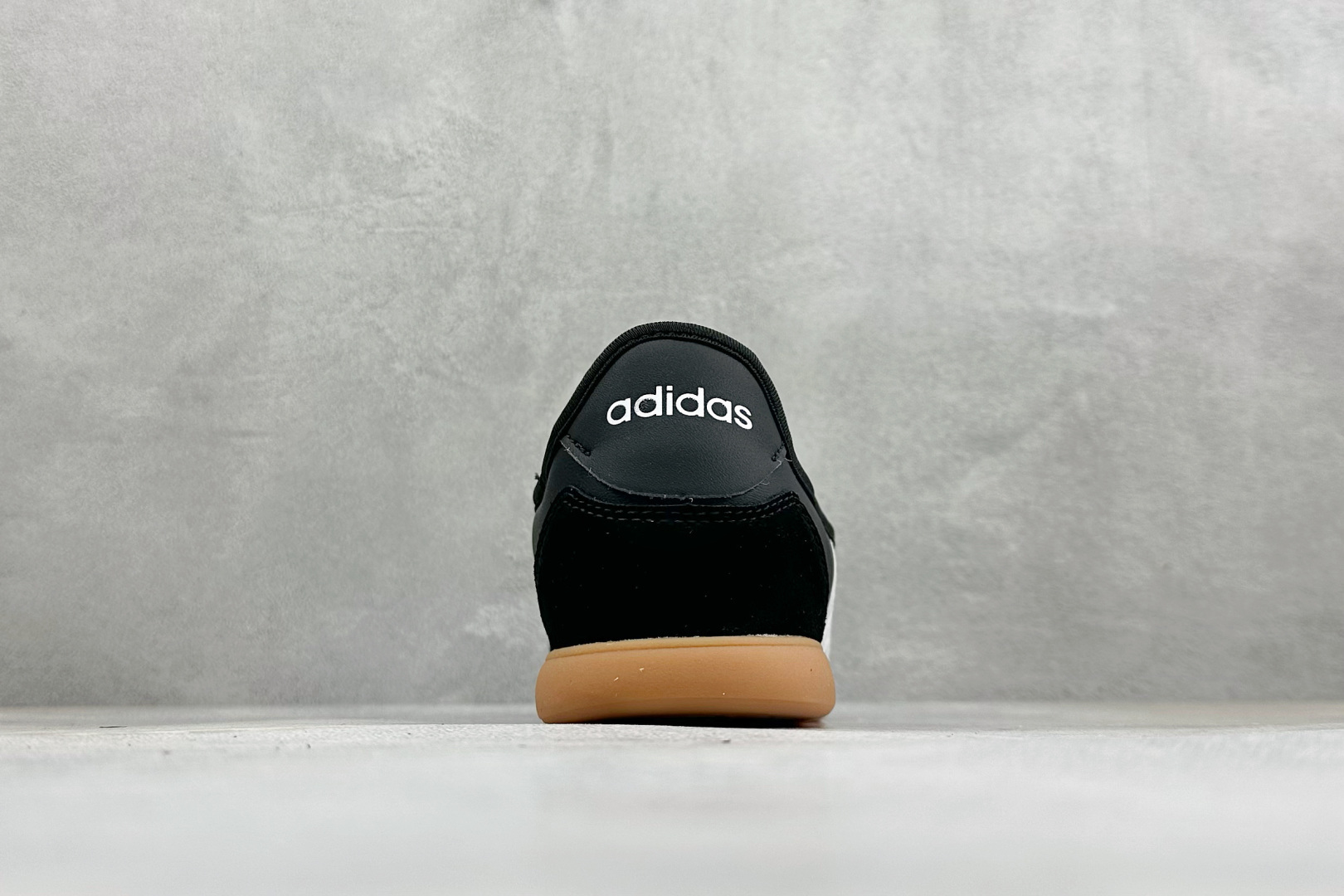 Adidas Barreda Mary Jane 舒适贴合 轻便平跟 阿迪低帮休闲玛丽珍鞋 货号: LA4273 尺码：