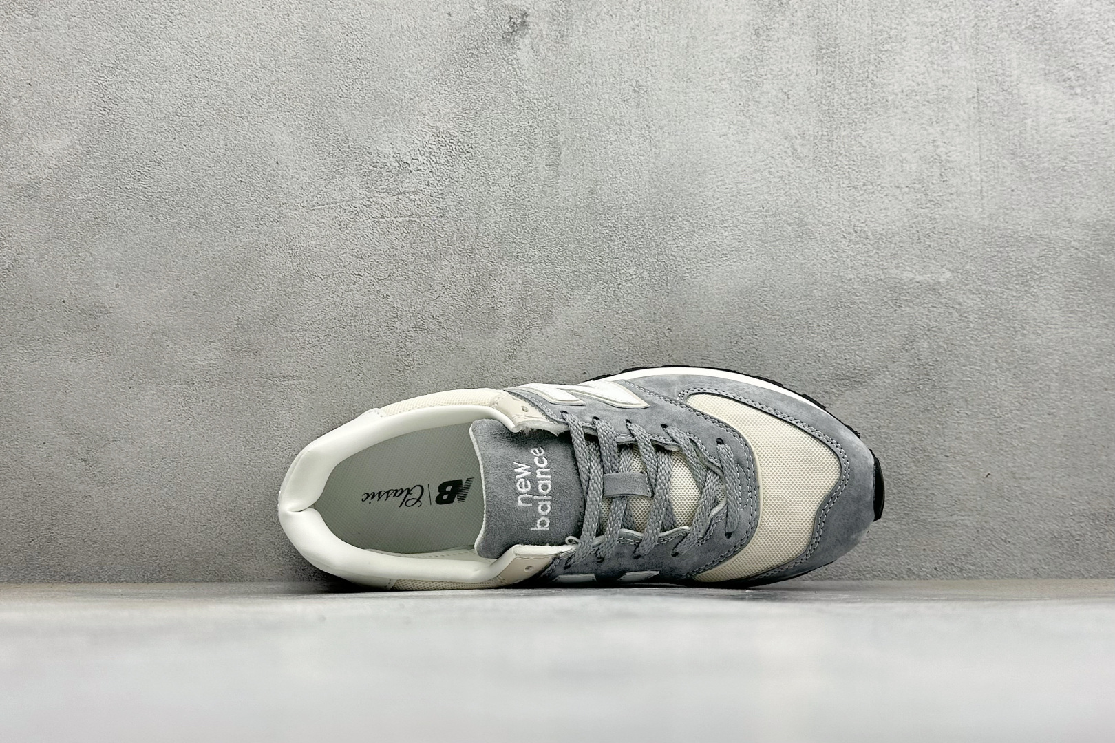 GS版New Balance U574 新百伦低帮复古休闲运动慢跑鞋 采用猪巴革组合网织物鞋面材质全新4层组合独立私模大 GS版New Balance U574 新百伦低帮复古休闲运动慢跑鞋 采用猪巴革组合网织物鞋面材质全新4层组合独立私模大