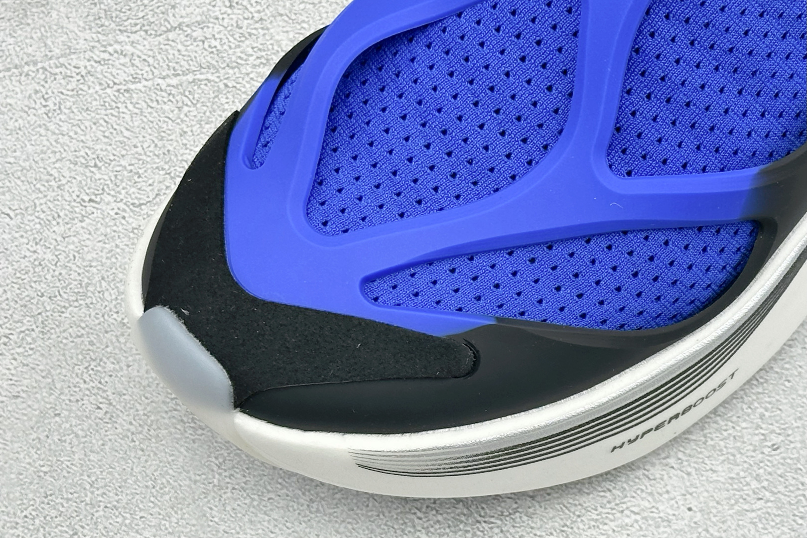 JF版Adidas HYPERBOOST EDGE M 阿迪达斯全新爆米花透气缓震跑步鞋 货号：KH7433 尺码：36