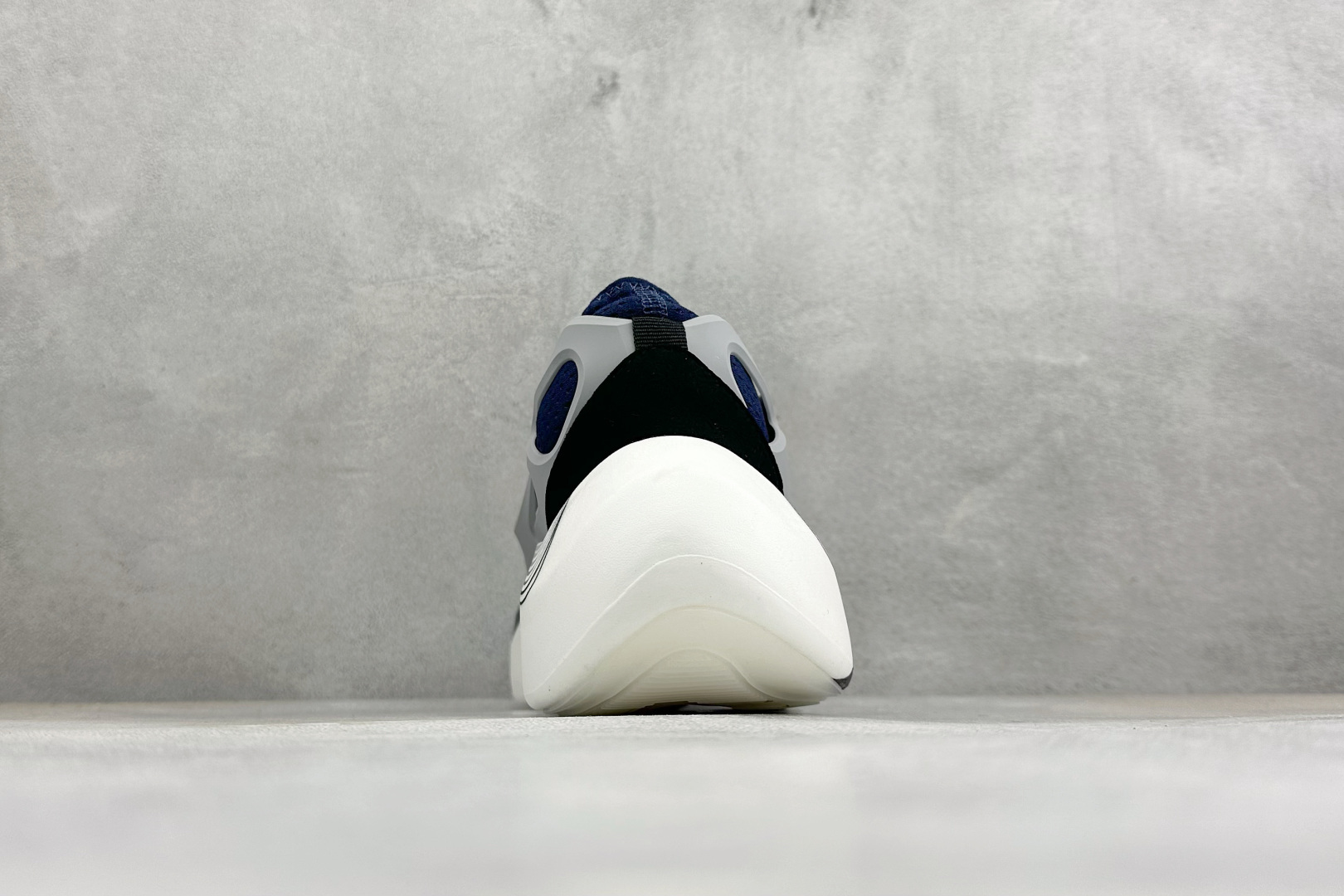JF版Adidas HYPERBOOST EDGE M 阿迪达斯全新爆米花透气缓震跑步鞋 货号：KH7434 尺码：36