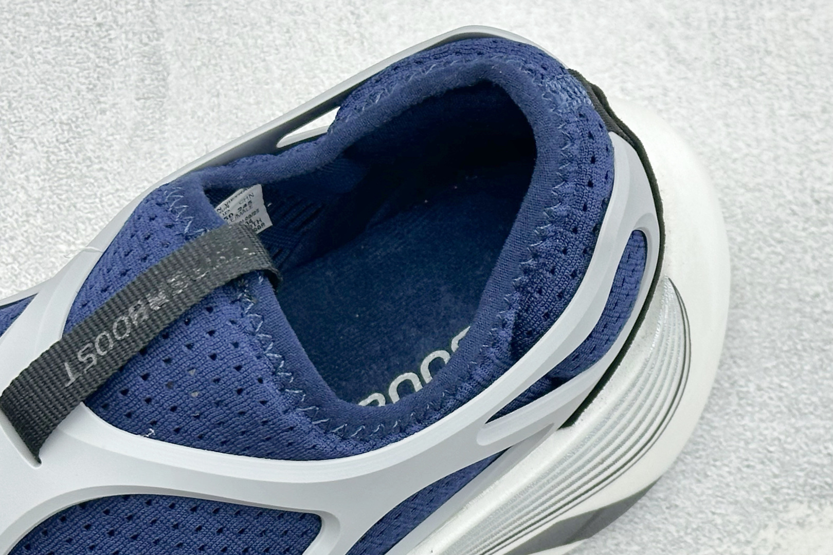 JF版Adidas HYPERBOOST EDGE M 阿迪达斯全新爆米花透气缓震跑步鞋 货号：KH7434 尺码：36