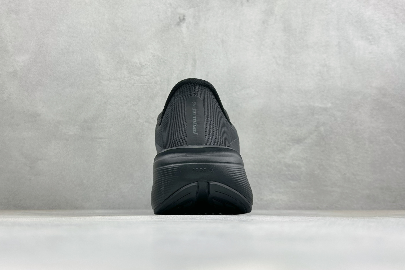 HY版Nike Air Zoom Pegasus 42 耐克网面透气轻便耐磨跑鞋 货号：IB1881-003 尺码：36