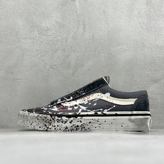 Vans Premium Old Skool 36 高阶支线 艺术家泼墨做旧板鞋 以手工泼溅工艺重塑经典板鞋轮廓 将涂鸦 Vans Premium Old Skool 36 高阶支线 艺术家泼墨做旧板鞋 以手工泼溅工艺重塑经典板鞋轮廓 将涂鸦