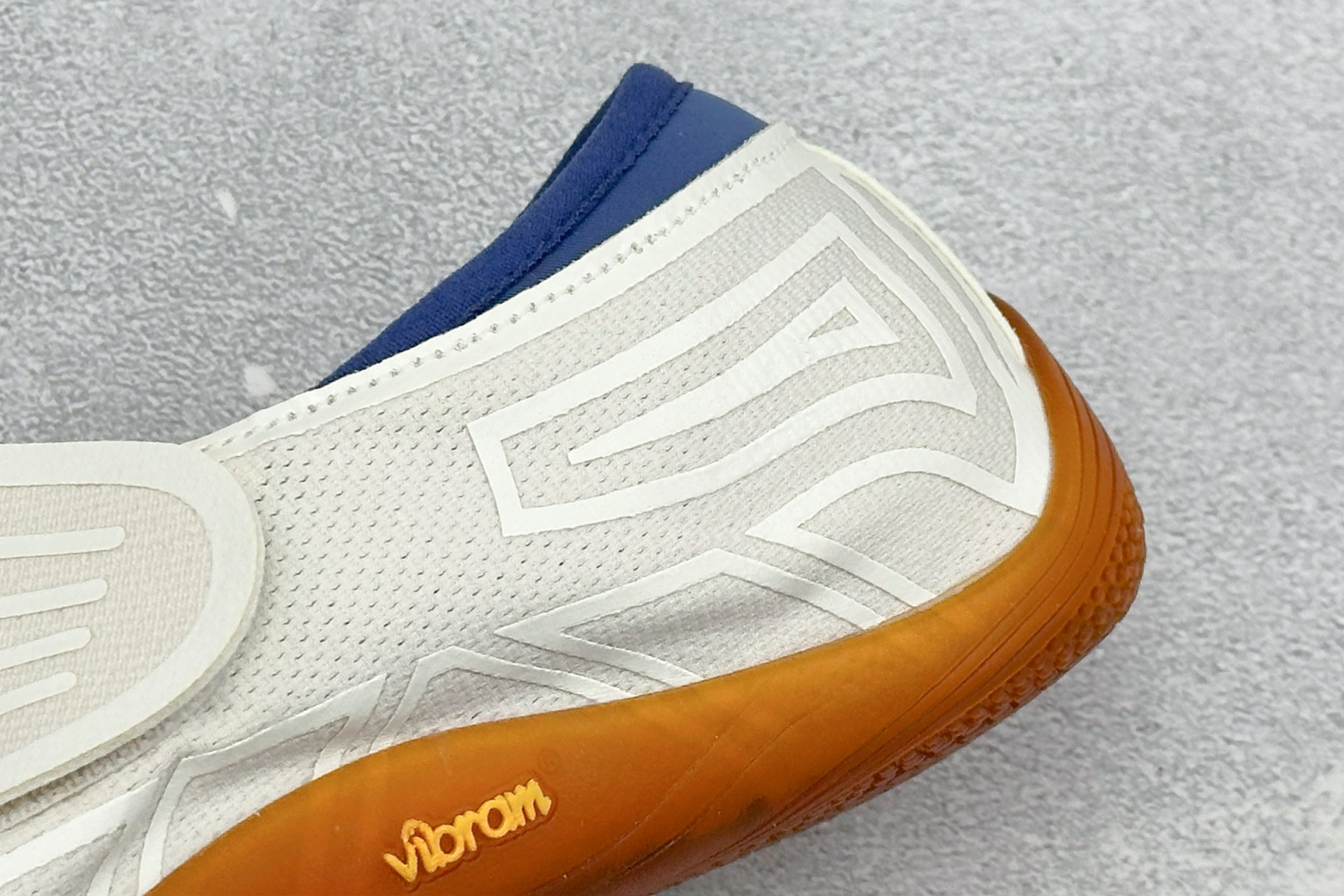 Vibram GroundSplay 健身赤足深蹲支撑速干运动五指鞋 货号:25M8815 尺码:35 36 37 3 Vibram GroundSplay 健身赤足深蹲支撑速干运动五指鞋 货号:25M8815 尺码:35 36 37 3