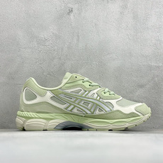 Asics Gel-NYC 亚瑟士 防滑耐磨 休闲运动鞋 采用双层提花网面设计 提高包裹性和透气性 后跟搭载稳定系统科技 Asics Gel-NYC 亚瑟士 防滑耐磨 休闲运动鞋 采用双层提花网面设计 提高包裹性和透气性 后跟搭载稳定系统科技