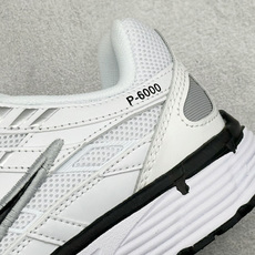 Nike P-6000 耐克低帮休闲城市通勤跑步鞋 采用透气网眼布搭配皮革和合成材质覆面 再现早期鞋款外观 活力配色打造 Nike P-6000 耐克低帮休闲城市通勤跑步鞋 采用透气网眼布搭配皮革和合成材质覆面 再现早期鞋款外观 活力配色打造