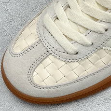 Adidas Handball Spezial 阿迪达斯经典款 复古休闲板鞋 全鞋采用反毛皮制作 牛筋耐磨大底 承载青春 Adidas Handball Spezial 阿迪达斯经典款 复古休闲板鞋 全鞋采用反毛皮制作 牛筋耐磨大底 承载青春