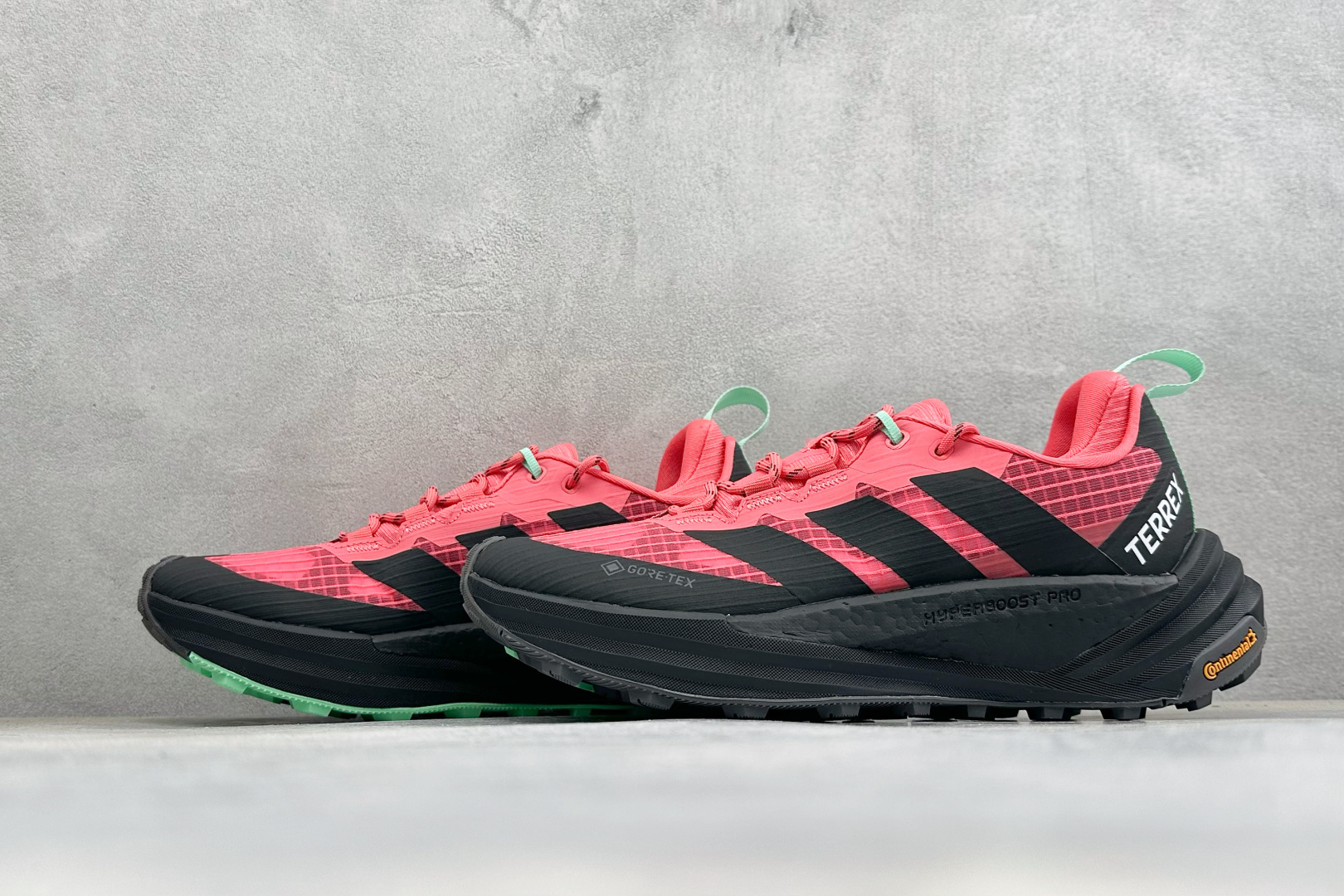 Adidas Terrex Freehiker 3 Low GTX 阿迪达斯透气缓震休闲生活鞋 货号：KI8282 尺码