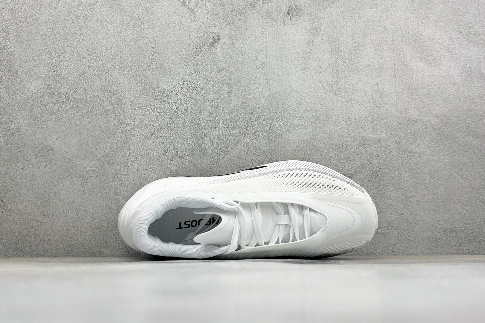 Adidas HyperBoost Edge M 阿迪达斯全新爆米花透气缓震跑步鞋 货号:LA6215 尺码:36 36 Adidas HyperBoost Edge M 阿迪达斯全新爆米花透气缓震跑步鞋 货号:LA6215 尺码:36 36