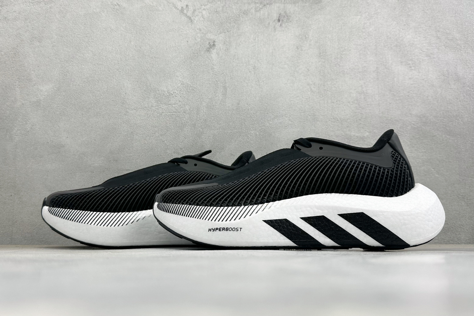 Adidas HyperBoost Edge M 阿迪达斯全新爆米花透气缓震跑步鞋 货号：LA6216 尺码：36 36