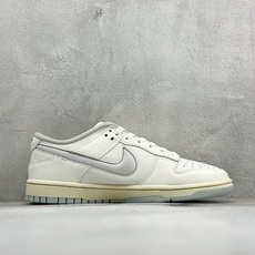 K版Nike SB Dunk Low 低帮休闲板鞋 独家版型蒸餾加工帶來的是更好的视觉和脚感体验大厂纯原品质出货 清洁度 K版Nike SB Dunk Low 低帮休闲板鞋 独家版型蒸餾加工帶來的是更好的视觉和脚感体验大厂纯原品质出货 清洁度