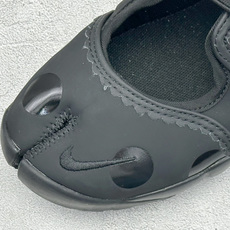 HY版Nike Air Rift 阿迪系列生活休闲鞋 #将芭蕾平底鞋的优雅与独特的分趾设计相结合,并配备 Nike Ai HY版Nike Air Rift 阿迪系列生活休闲鞋 #将芭蕾平底鞋的优雅与独特的分趾设计相结合,并配备 Nike Ai