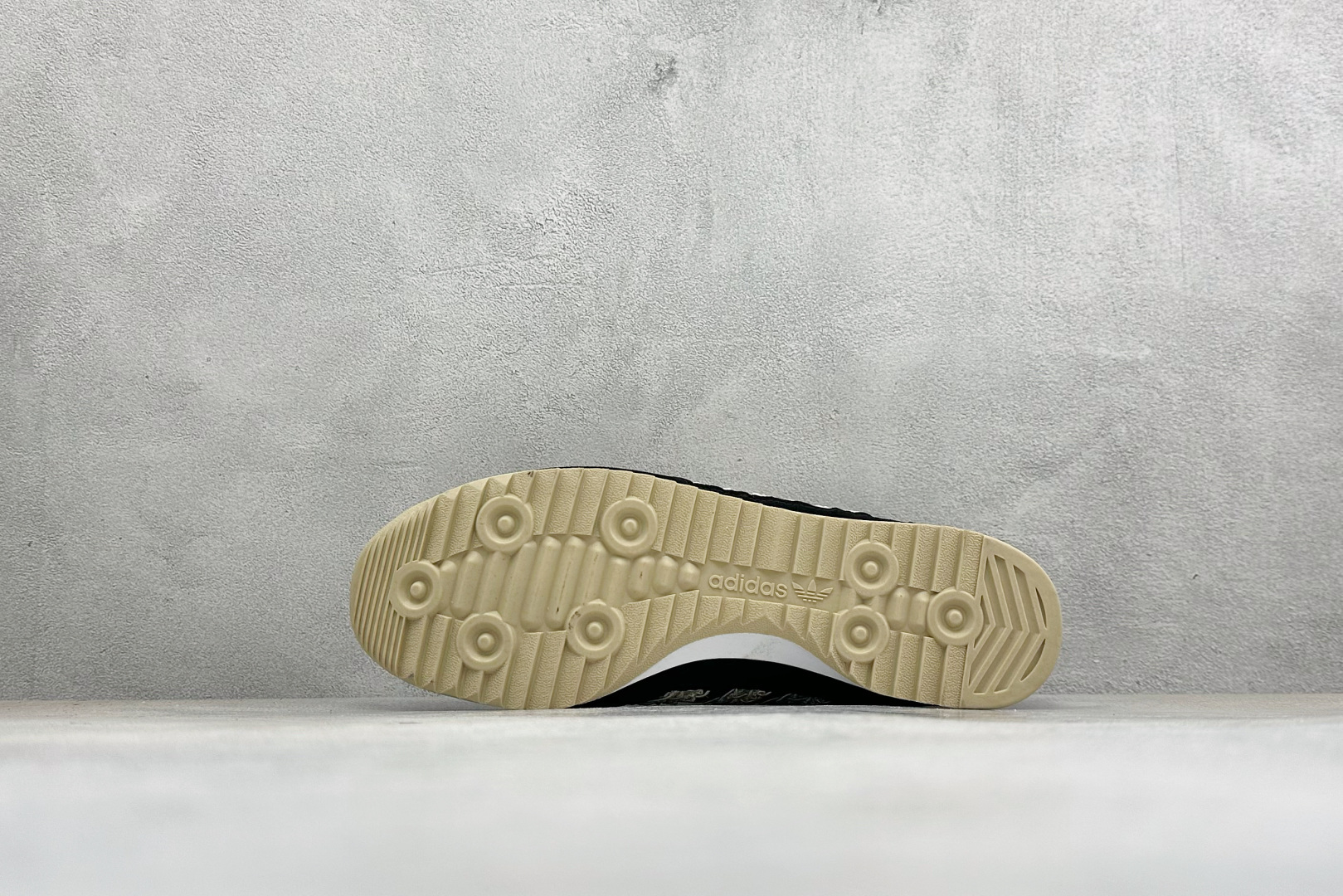 ML版AD Originals SL 72 RS 休闲防滑耐磨低帮板鞋 经典低帮设计和橡胶外底,采用舒爽尼龙鞋面,绒面革 ML版AD Originals SL 72 RS 休闲防滑耐磨低帮板鞋 经典低帮设计和橡胶外底,采用舒爽尼龙鞋面,绒面革