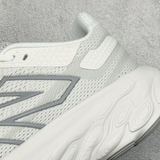 NEW BALANCE 1080V13 缓震运动鞋NB透气运动休闲跑鞋 DETAIL INFO可靠的舒适性和高性能相结合 NEW BALANCE 1080V13 缓震运动鞋NB透气运动休闲跑鞋 DETAIL INFO可靠的舒适性和高性能相结合