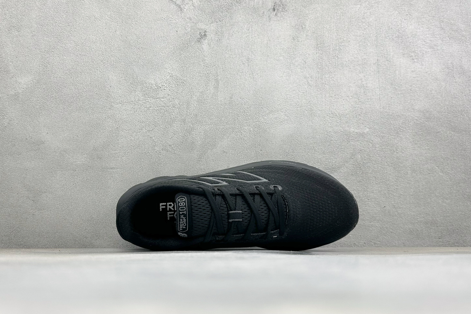 NEW BALANCE 1080V13 缓震运动鞋NB透气运动休闲跑鞋 DETAIL INFO可靠的舒适性和高性能相结合