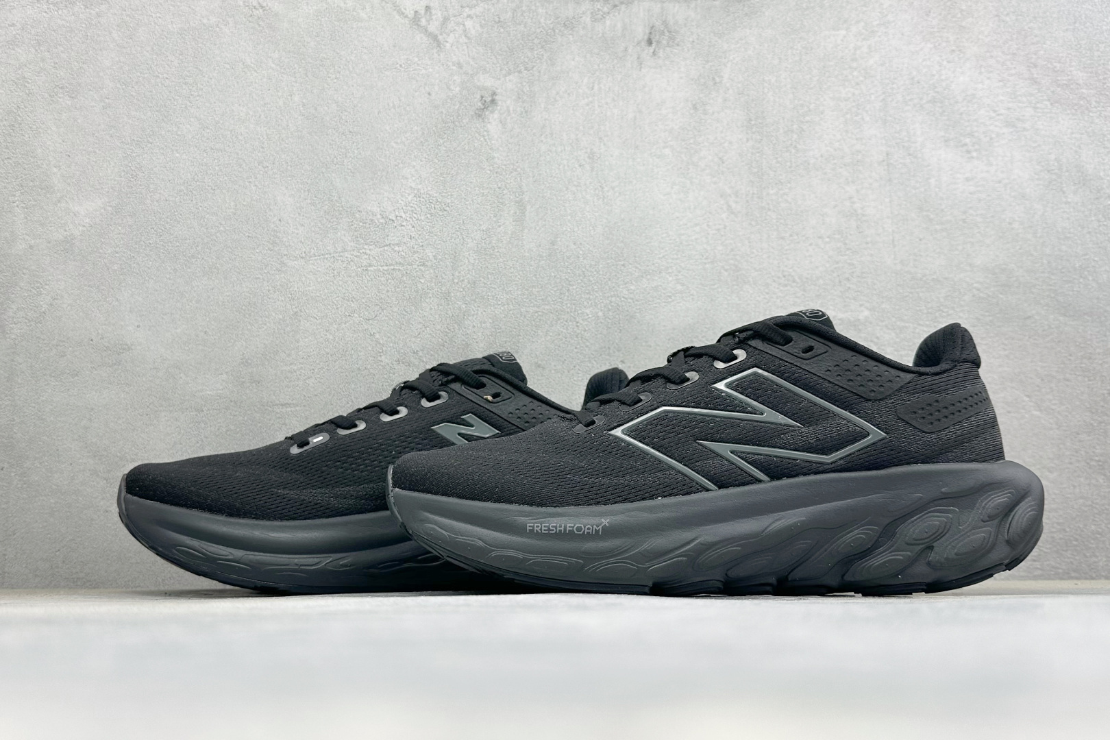 NEW BALANCE 1080V13 缓震运动鞋NB透气运动休闲跑鞋 DETAIL INFO可靠的舒适性和高性能相结合