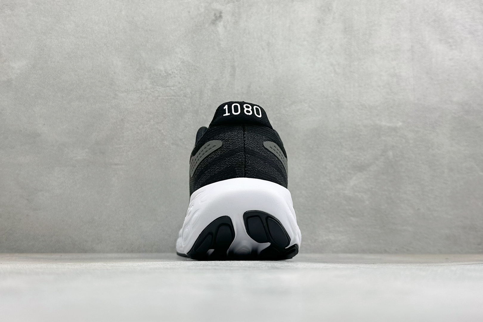 NEW BALANCE 1080V13 缓震运动鞋NB透气运动休闲跑鞋 DETAIL INFO可靠的舒适性和高性能相结合