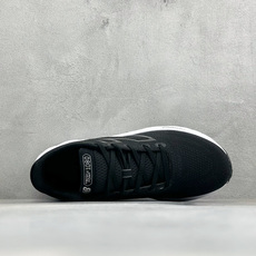 NEW BALANCE 1080V13 缓震运动鞋NB透气运动休闲跑鞋 DETAIL INFO可靠的舒适性和高性能相结合 NEW BALANCE 1080V13 缓震运动鞋NB透气运动休闲跑鞋 DETAIL INFO可靠的舒适性和高性能相结合