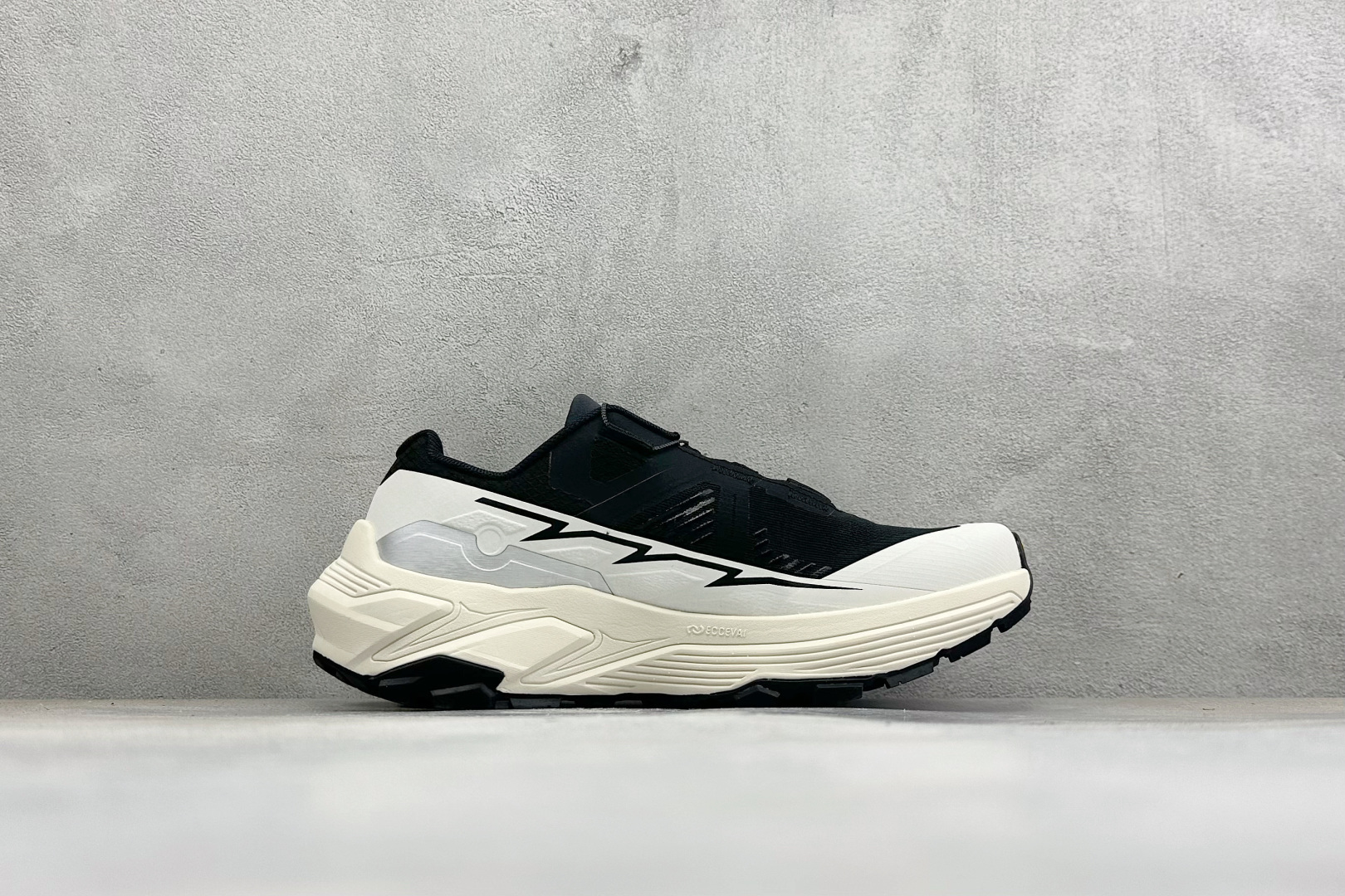 凯乐石 KAILAS FUGA EX3 BOA 厚底缓冲徒步跑山网布TPU减震防滑透气包裹性抗冲击轻便回弹 低帮 超强抓