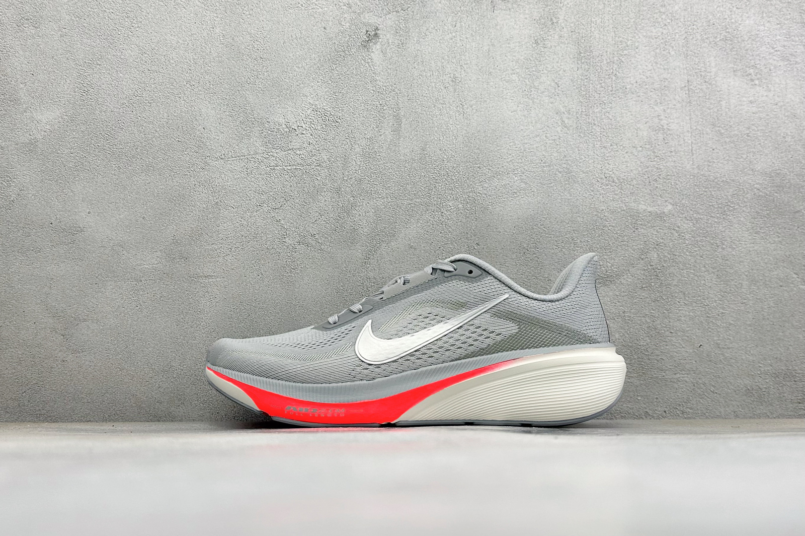 Nike Air Zoom Pegasus 42 耐克网面透气轻便耐磨跑鞋 货号:IB1873-004 尺码:36 36 Nike Air Zoom Pegasus 42 耐克网面透气轻便耐磨跑鞋 货号:IB1873-004 尺码:36 36
