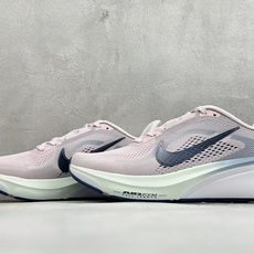 Nike Air Zoom Pegasus 42 耐克网面透气轻便耐磨跑鞋 货号:IB1881-500 尺码:36 3 Nike Air Zoom Pegasus 42 耐克网面透气轻便耐磨跑鞋 货号:IB1881-500 尺码:36 3