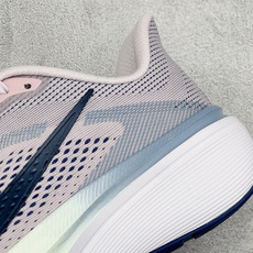 Nike Air Zoom Pegasus 42 耐克网面透气轻便耐磨跑鞋 货号:IB1881-500 尺码:36 3 Nike Air Zoom Pegasus 42 耐克网面透气轻便耐磨跑鞋 货号:IB1881-500 尺码:36 3