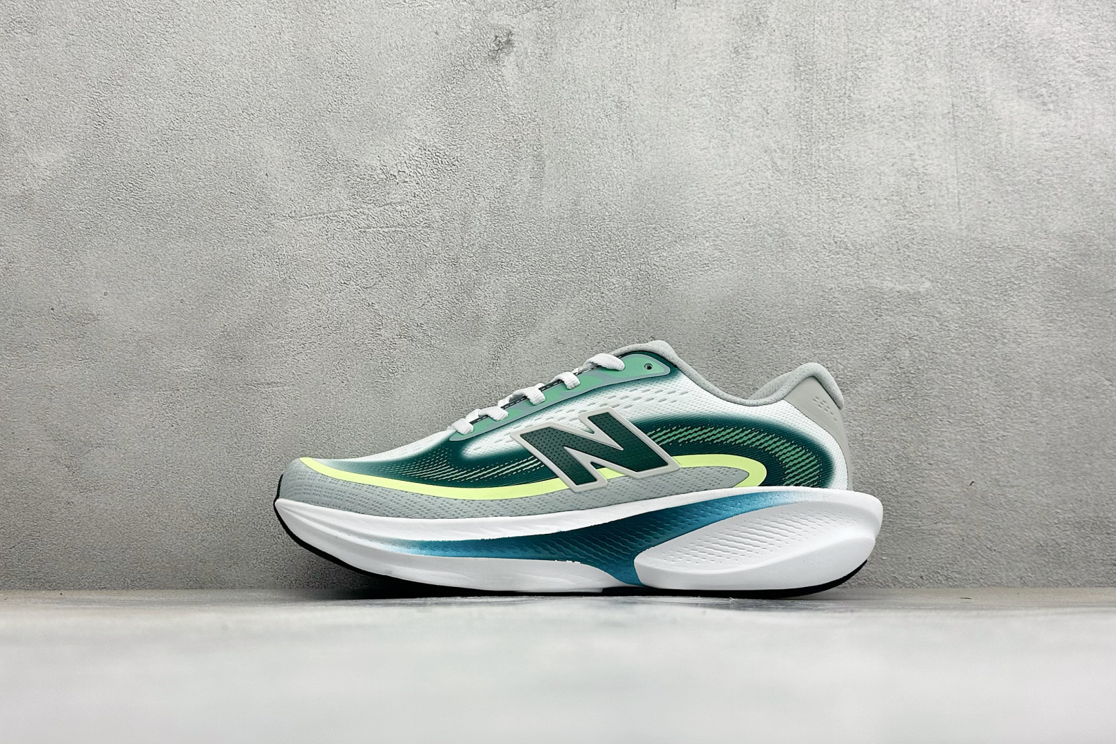 福利特价 New Balance Ellipse v1 舒适贴合透气跑步鞋 货号:WELPS932 尺码:36-45 福利特价 New Balance Ellipse v1 舒适贴合透气跑步鞋 货号:WELPS932 尺码:36-45