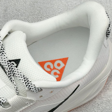 NIKE ACG PEGASUS TRAIL 网面耐磨防震跑步鞋 登月兼顾迅疾外观和稳固脚感 后跟覆面和中足动态支撑巧妙 NIKE ACG PEGASUS TRAIL 网面耐磨防震跑步鞋 登月兼顾迅疾外观和稳固脚感 后跟覆面和中足动态支撑巧妙