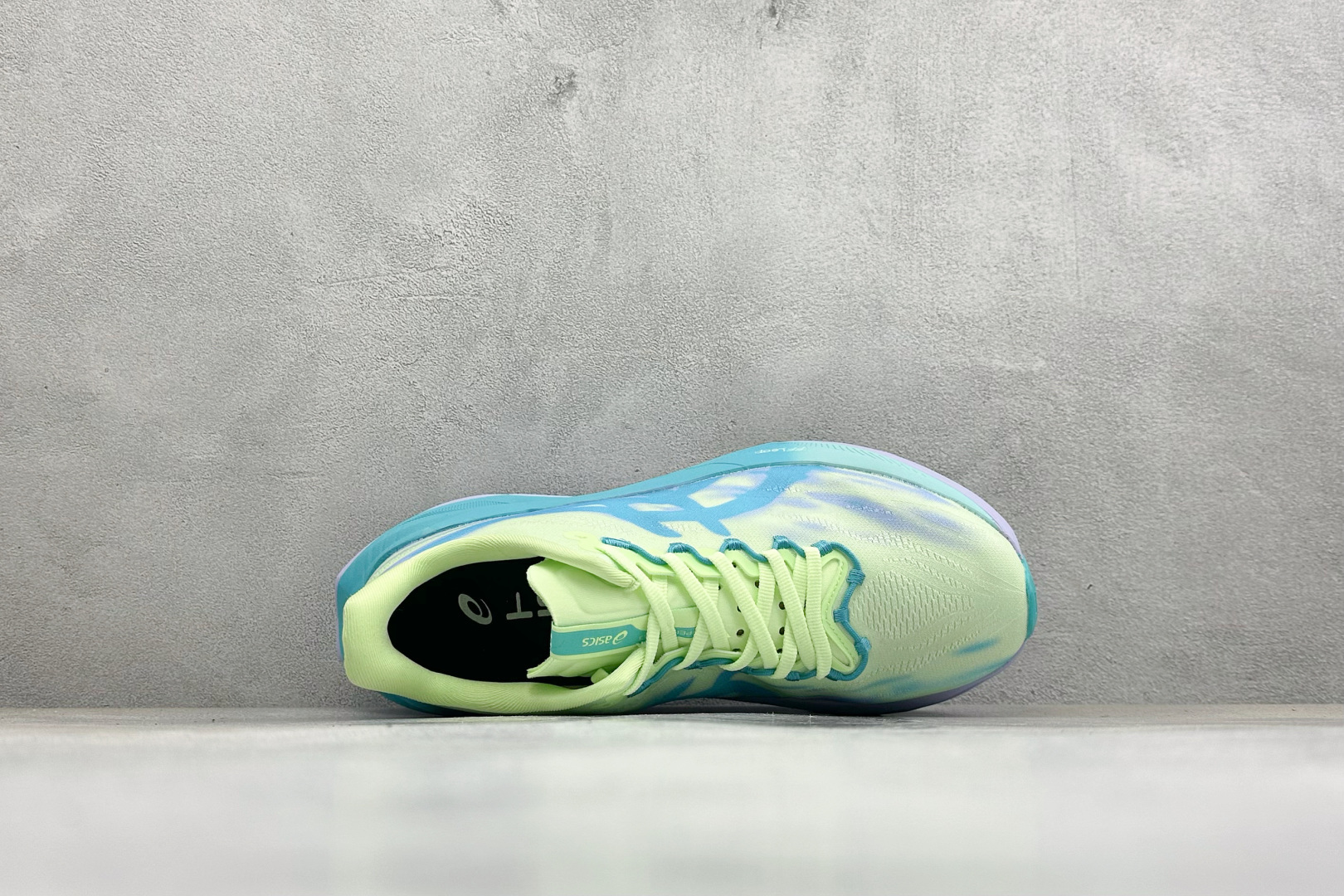 XM版ASICS MEGABLAST 3 亚瑟士厚底减震跑步鞋 货号：1013A177-750 尺码：36-45 