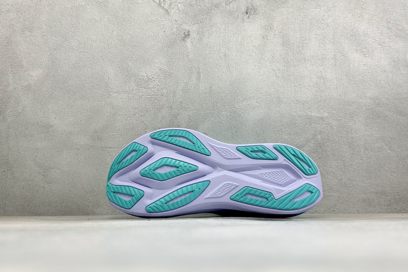 XM版ASICS MEGABLAST 3 亚瑟士厚底减震跑步鞋 货号：1013A177-750 尺码：36-45 