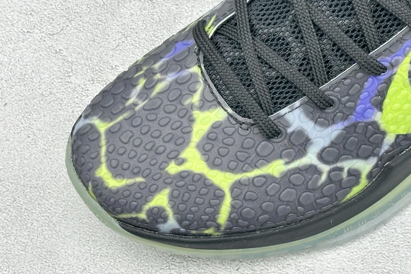 CK版Nike Kobe VI Protro 6 科比6代 男子实战篮球鞋 货号:IO6261-001 尺码:39 40 CK版Nike Kobe VI Protro 6 科比6代 男子实战篮球鞋 货号:IO6261-001 尺码:39 40