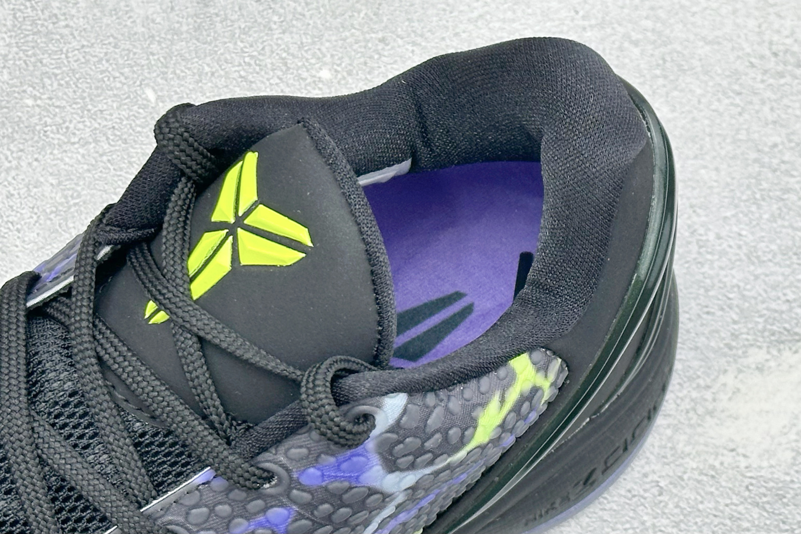 CK版Nike Kobe VI Protro 6 科比6代 男子实战篮球鞋 货号:IO6261-001 尺码:39 40 CK版Nike Kobe VI Protro 6 科比6代 男子实战篮球鞋 货号:IO6261-001 尺码:39 40