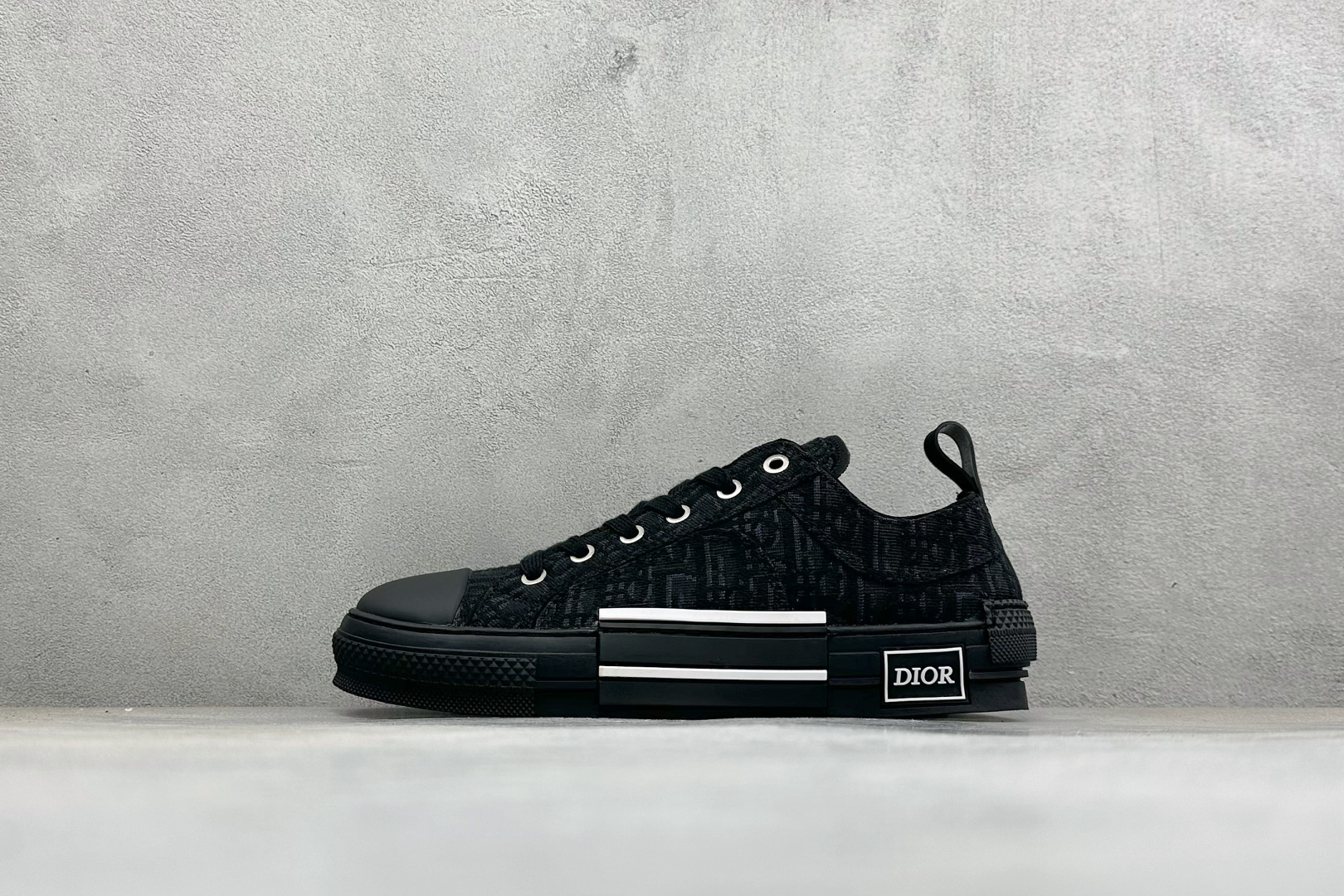 DIOR迪奥 B23 圆头系带舒适百搭 低帮 帆布鞋 货号： 尺码：36-45 