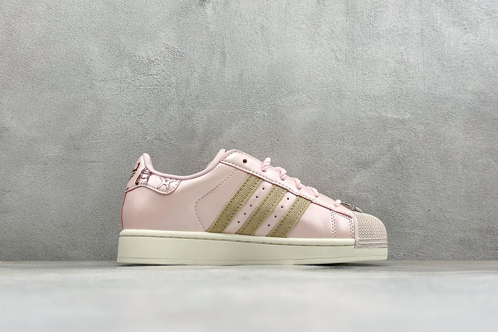 Adidas Originals SUPERSTAR II W 贝壳头系列 三叶草低帮经典百搭休闲运动板鞋 货号：LB9