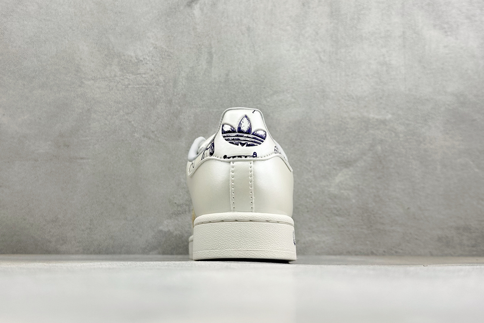Adidas Originals SUPERSTAR II W 贝壳头系列 三叶草低帮经典百搭休闲运动板鞋 货号：LB9