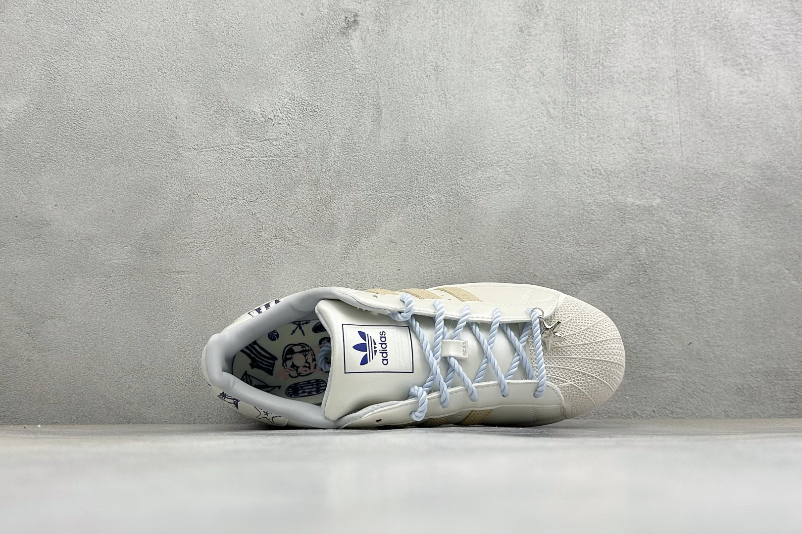 Adidas Originals SUPERSTAR II W 贝壳头系列 三叶草低帮经典百搭休闲运动板鞋 货号：LB9