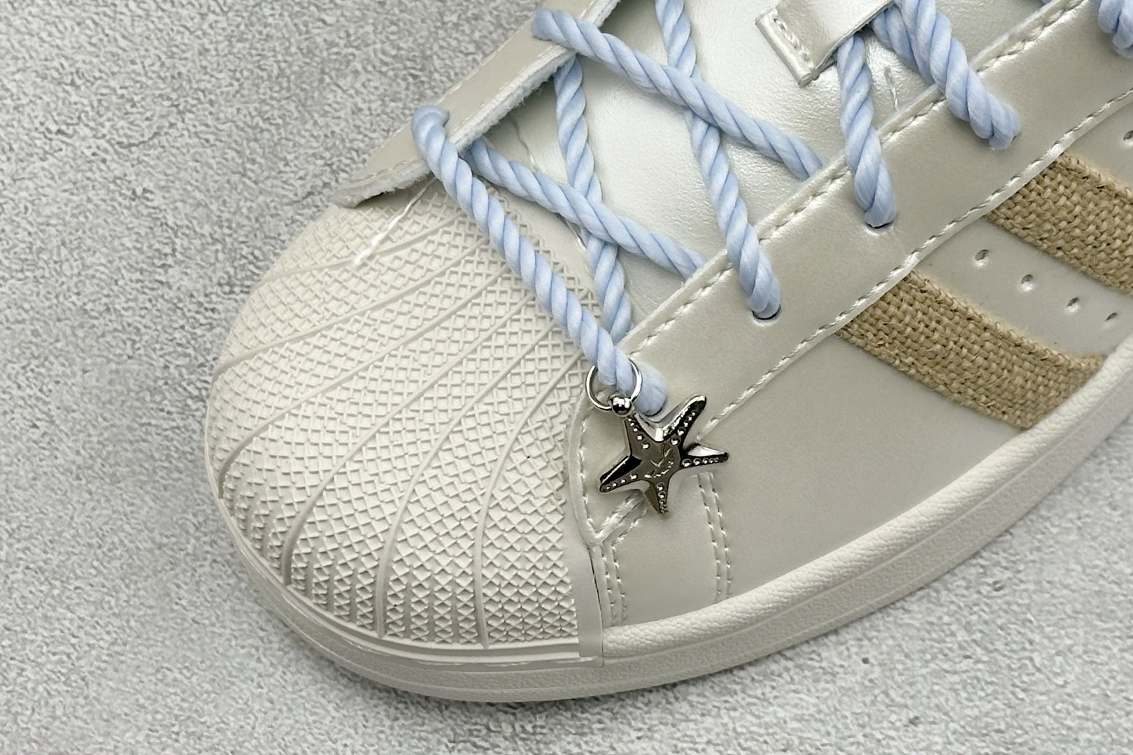 Adidas Originals SUPERSTAR II W 贝壳头系列 三叶草低帮经典百搭休闲运动板鞋 货号：LB9