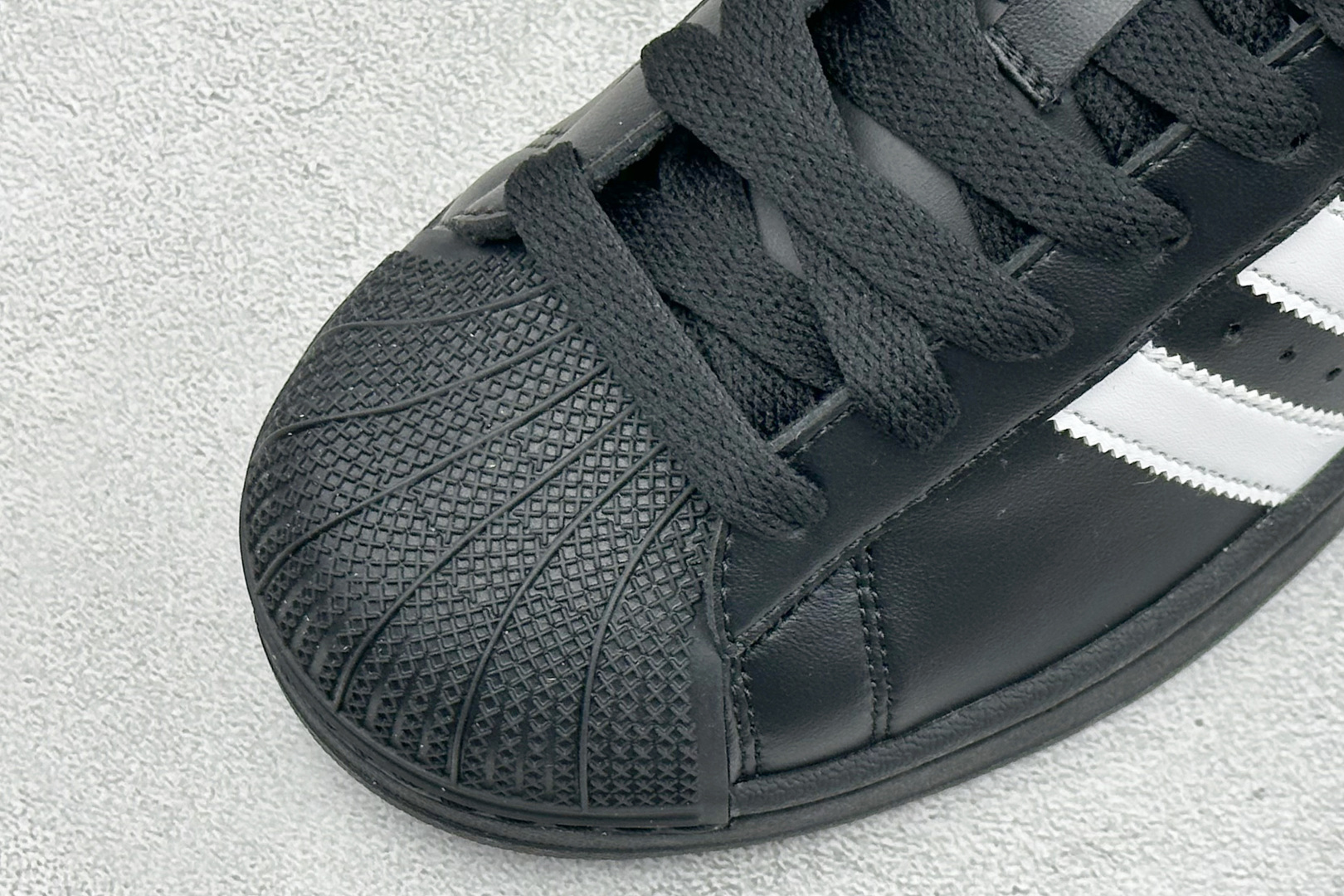 Adidas Originals SUPERSTAR W 贝壳头系列 三叶草低帮经典百搭休闲运动板鞋 货号：JI0079