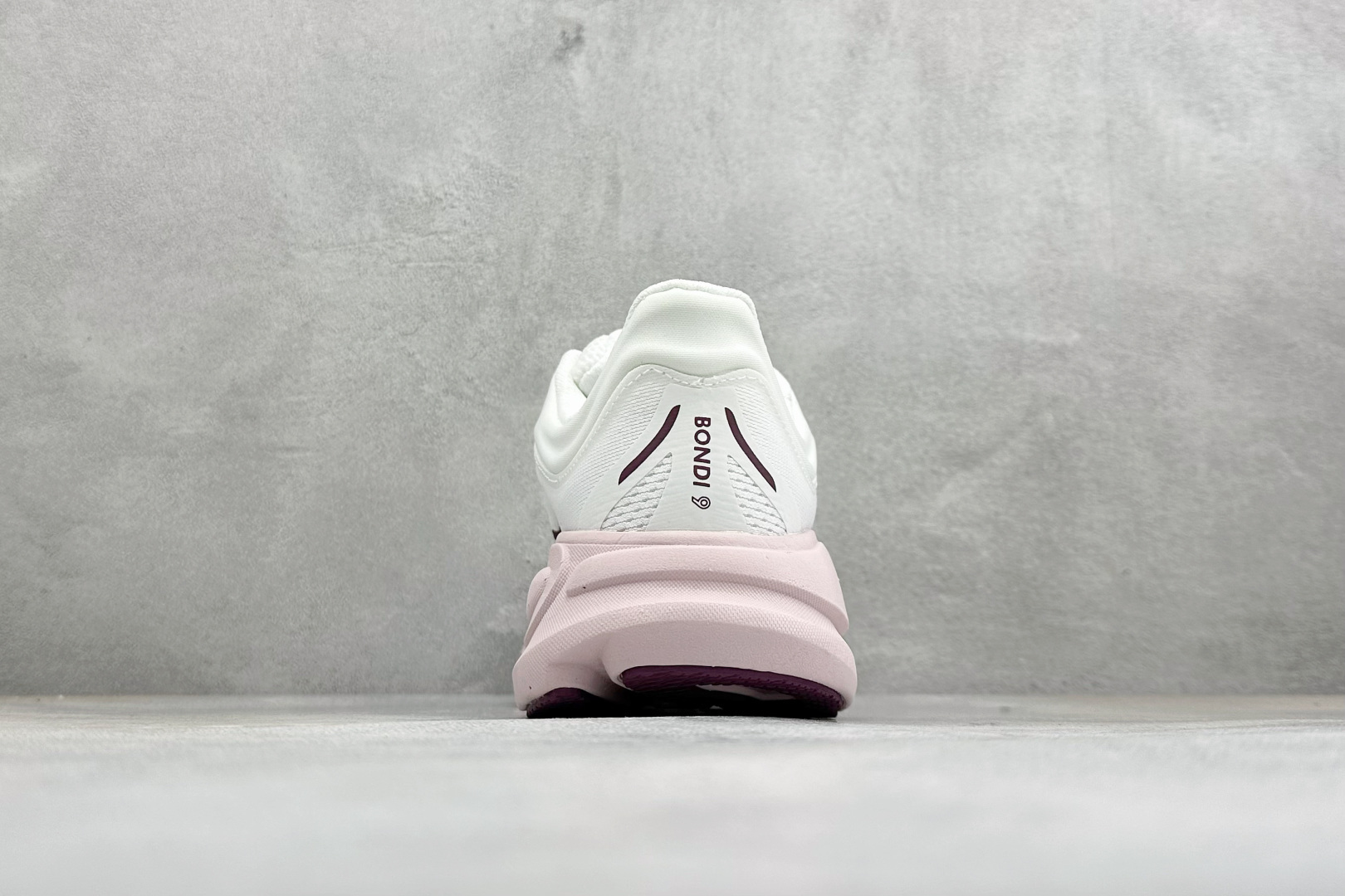 HOKA ONE ONE Bondi 9 复古舒适防滑耐磨低帮山地户外跑步鞋 货号: -WKP 尺码: 36-40 
