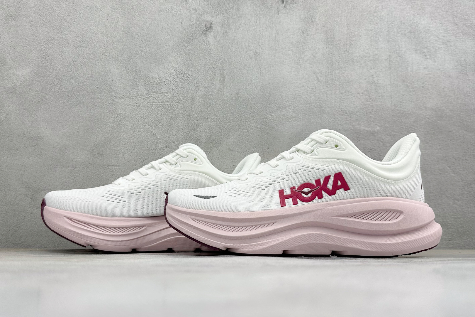 HOKA ONE ONE Bondi 9 复古舒适防滑耐磨低帮山地户外跑步鞋 货号: -WKP 尺码: 36-40 