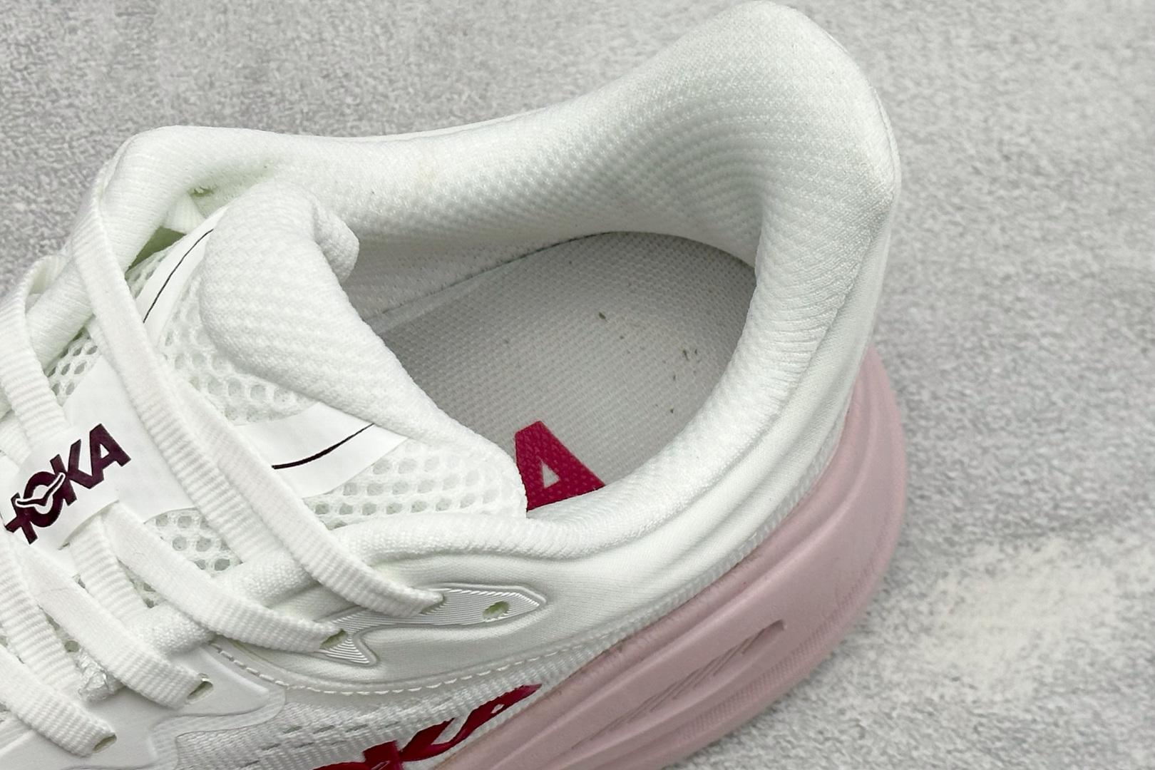 HOKA ONE ONE Bondi 9 复古舒适防滑耐磨低帮山地户外跑步鞋 货号: -WKP 尺码: 36-40 