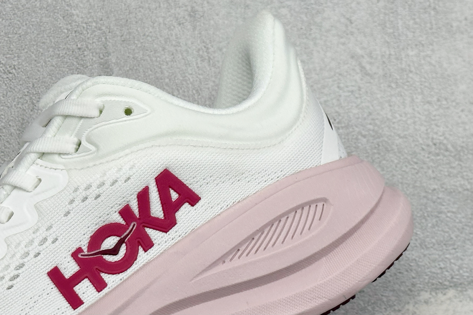 HOKA ONE ONE Bondi 9 复古舒适防滑耐磨低帮山地户外跑步鞋 货号: -WKP 尺码: 36-40 