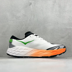HOKA ONE ONE SPEEDGOAT 7 舒适百搭越野跑鞋 J-FRAME™M结构拥有专利认证,避免防过度内 旋 HOKA ONE ONE SPEEDGOAT 7 舒适百搭越野跑鞋 J-FRAME™M结构拥有专利认证,避免防过度内 旋